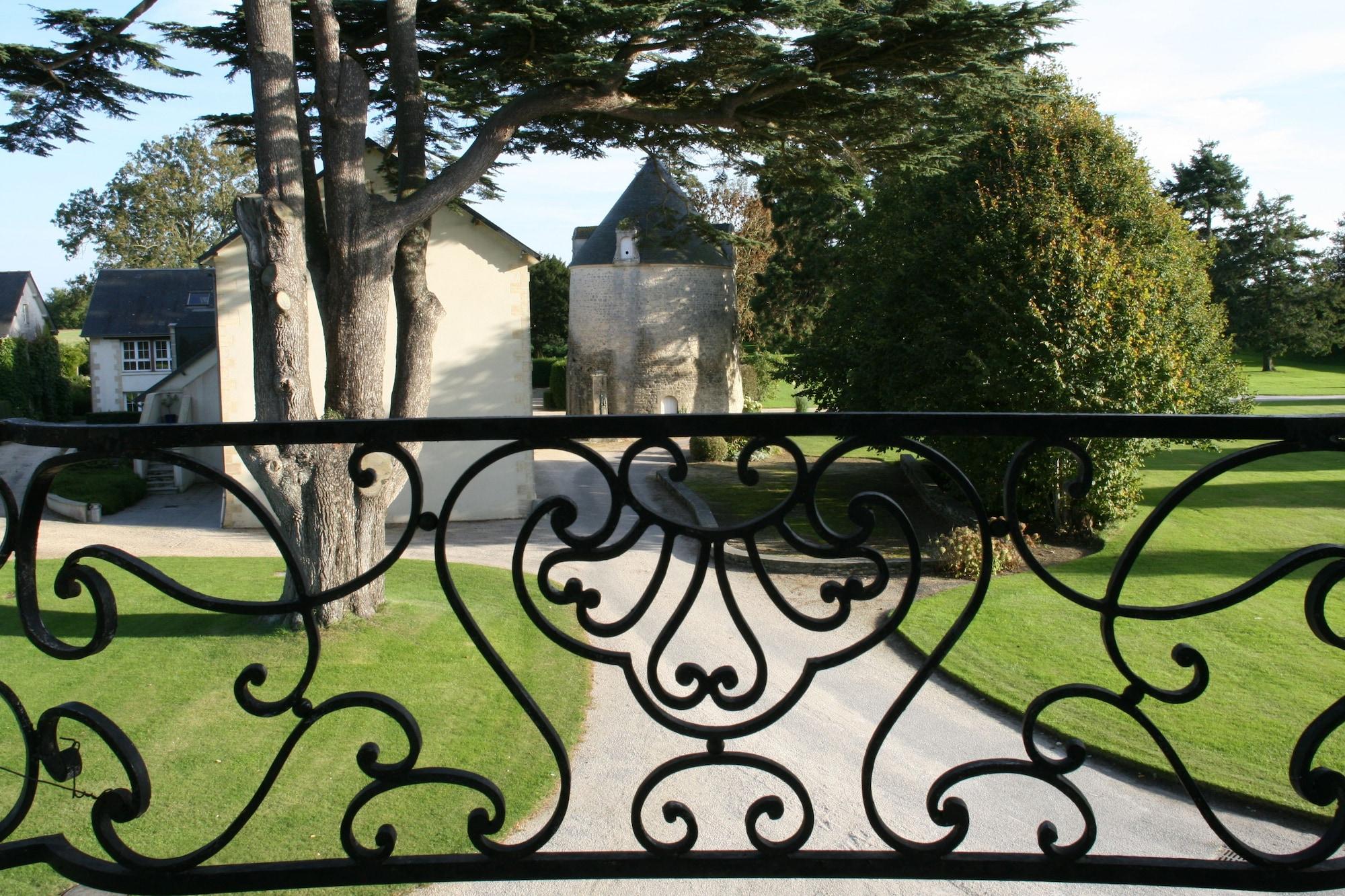 Grand Hotel "Chateau De Sully" - Piscine & Spa -Teritoria Sully  Bagian luar foto