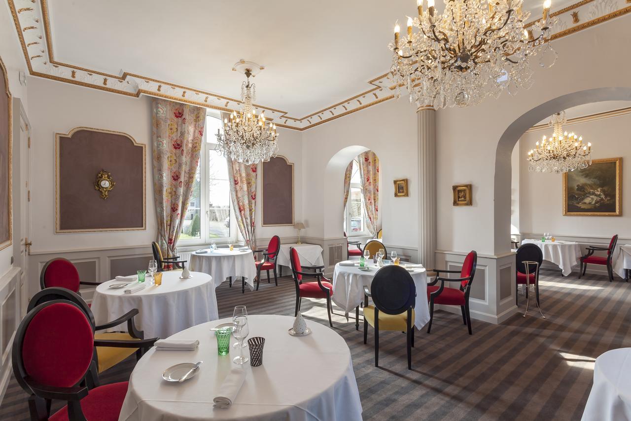 Grand Hotel "Chateau De Sully" - Piscine & Spa Sully  Bagian luar foto