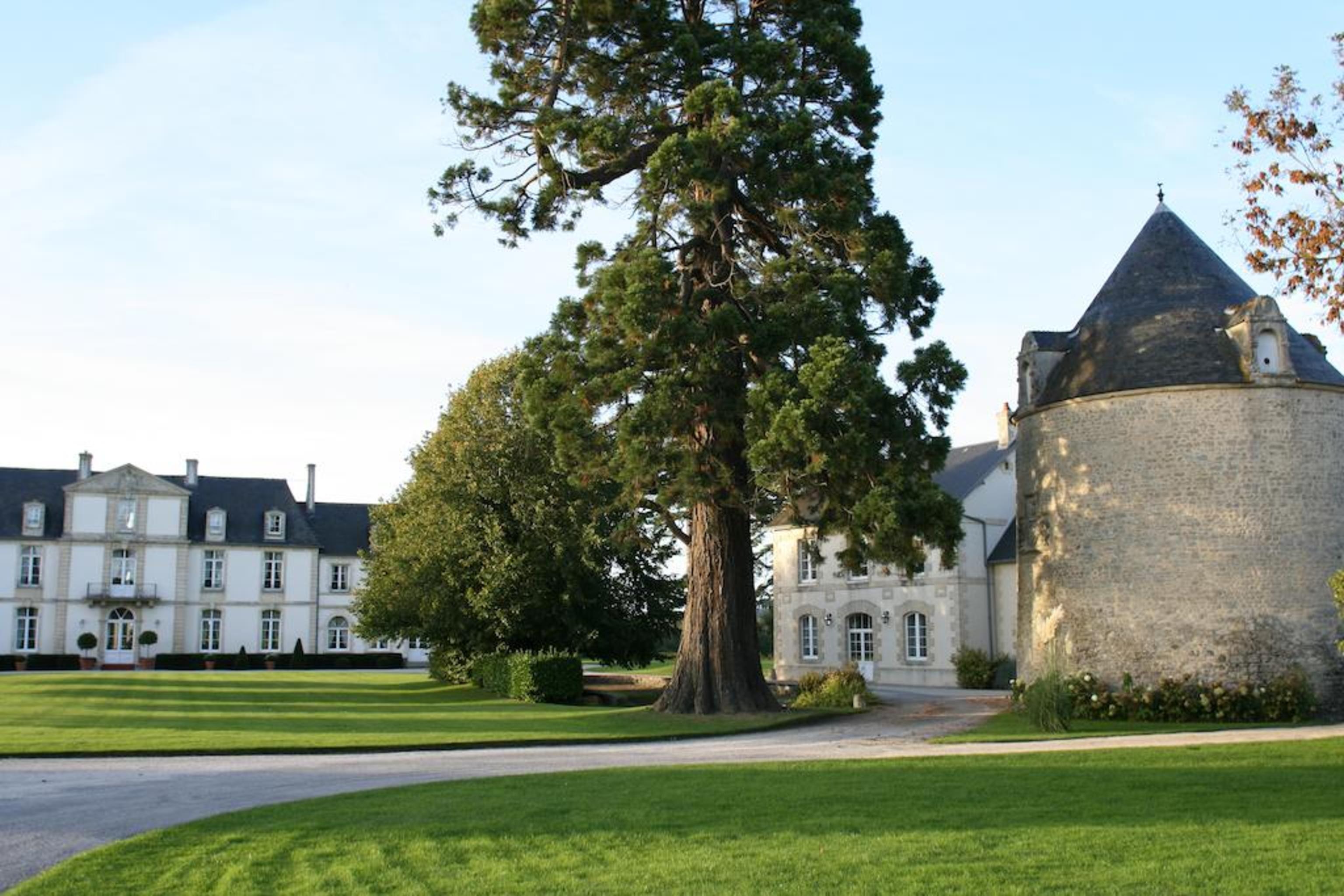 Grand Hotel "Chateau De Sully" - Piscine & Spa -Teritoria Sully  Bagian luar foto