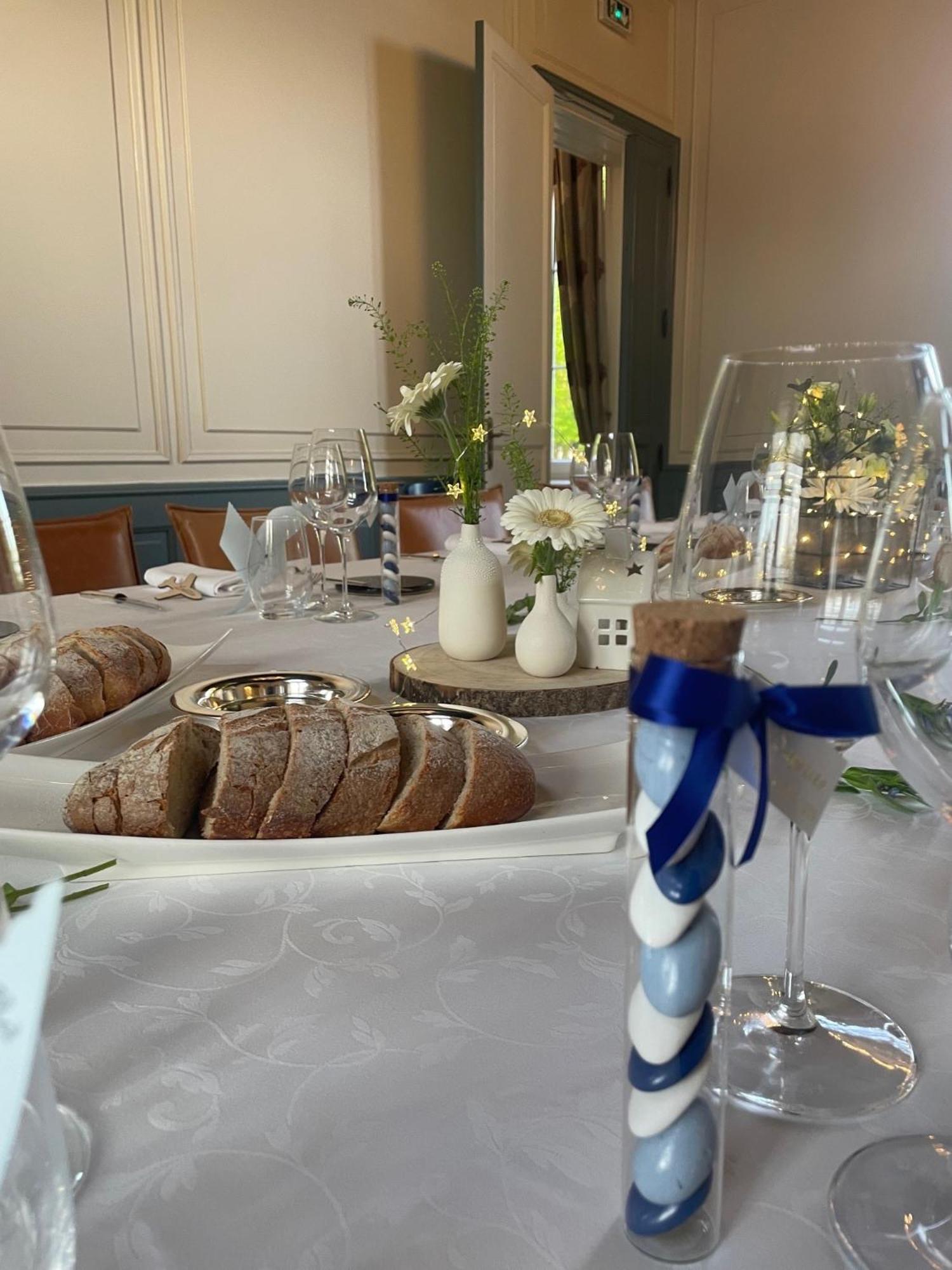 Grand Hotel "Chateau De Sully" - Piscine & Spa -Teritoria Sully  Bagian luar foto